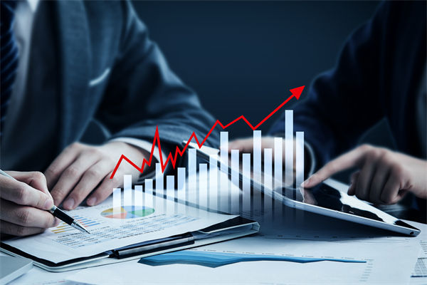 上海街頭真無人出租車要來了，對制造業(yè)有何啟示？