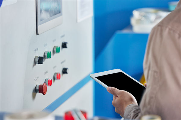 員工抵觸流程變革，數(shù)字化管理轉(zhuǎn)型如何真正落地？