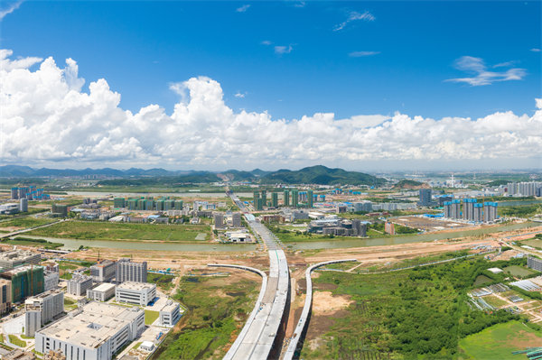 企業(yè)轉(zhuǎn)型卡在瓶頸期難突破，中山管理咨詢?nèi)绾沃髽I(yè)找到新路徑？