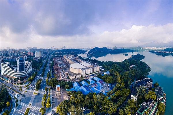 企業(yè)陷戰(zhàn)略迷茫難尋增長路，肇慶戰(zhàn)略咨詢公司能指明方向嗎？